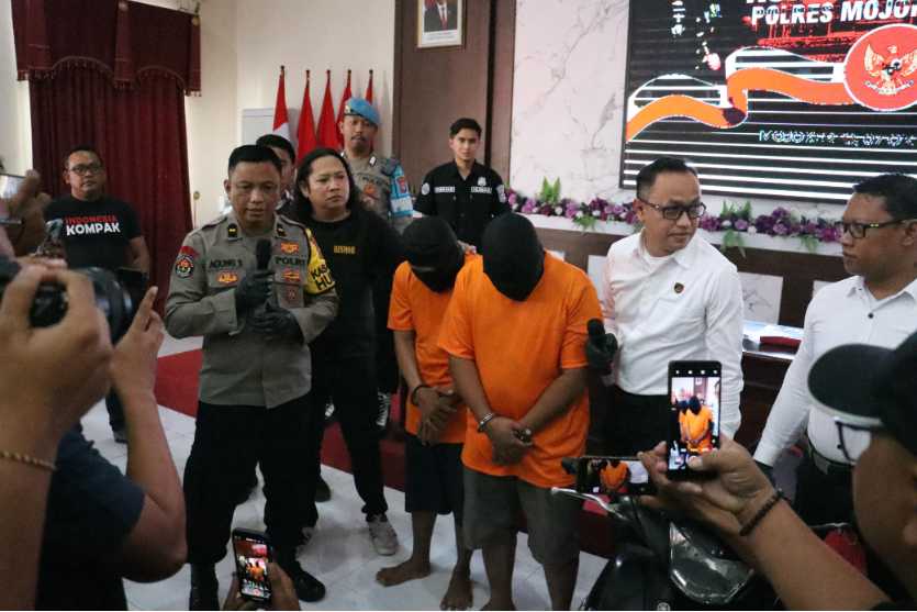 Tertangkap Tangan Saat Bobol Dealer Motor, 2 Pria Diamankan Polisi Saat Beraksi di Kota Mojokerto